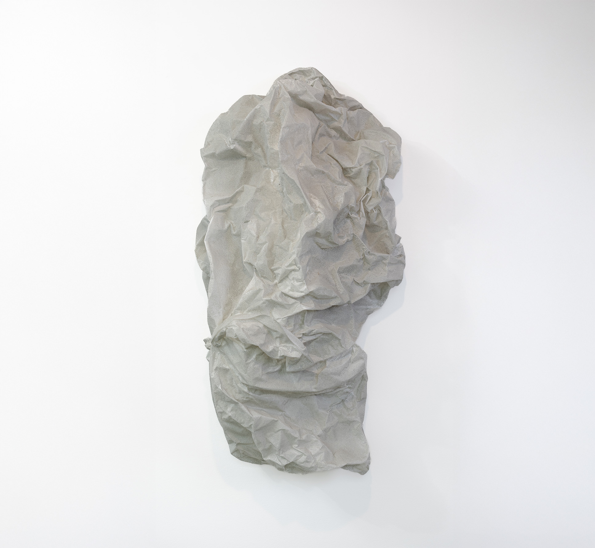 iole de freitas_ manto_ 2025